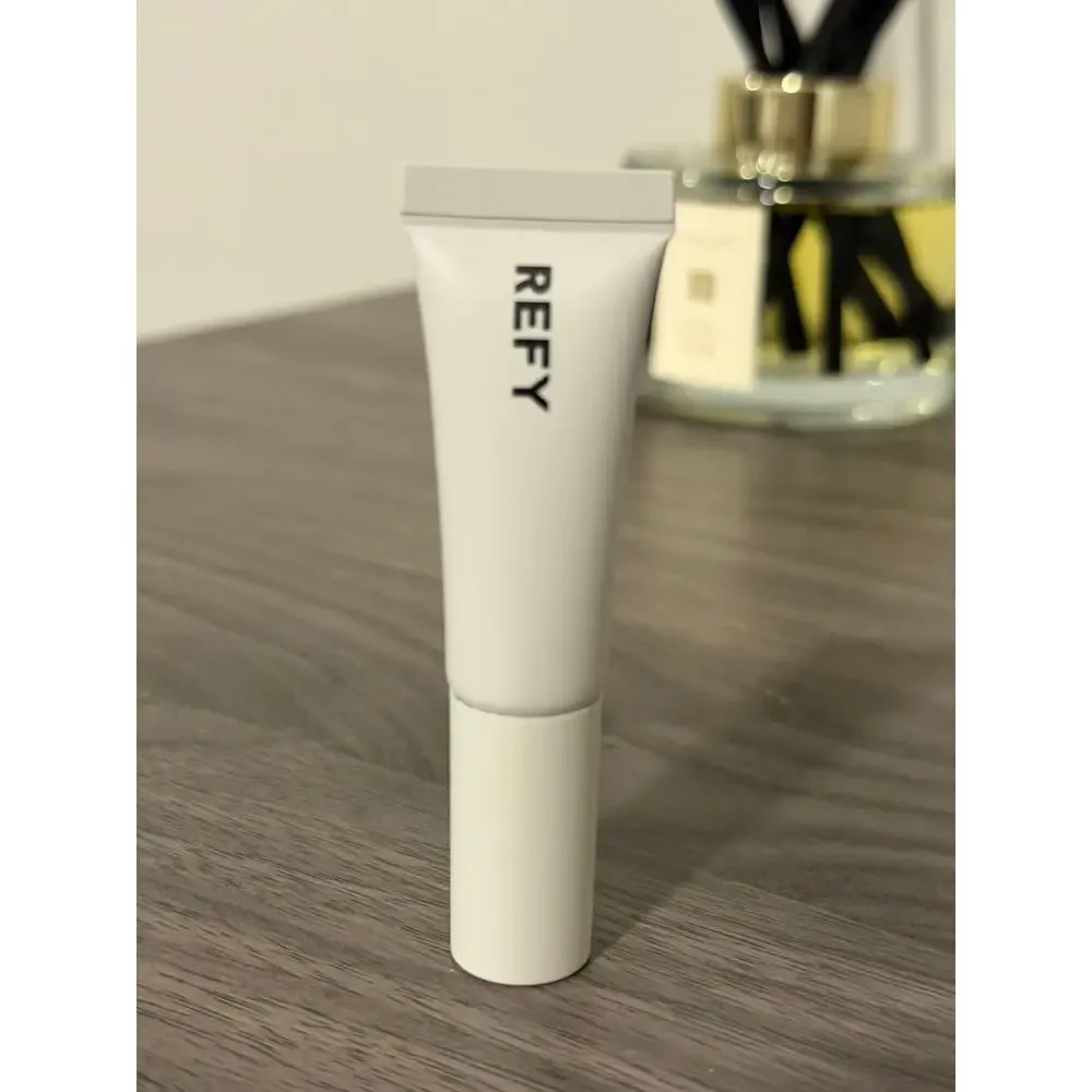 Refy lip gloss
